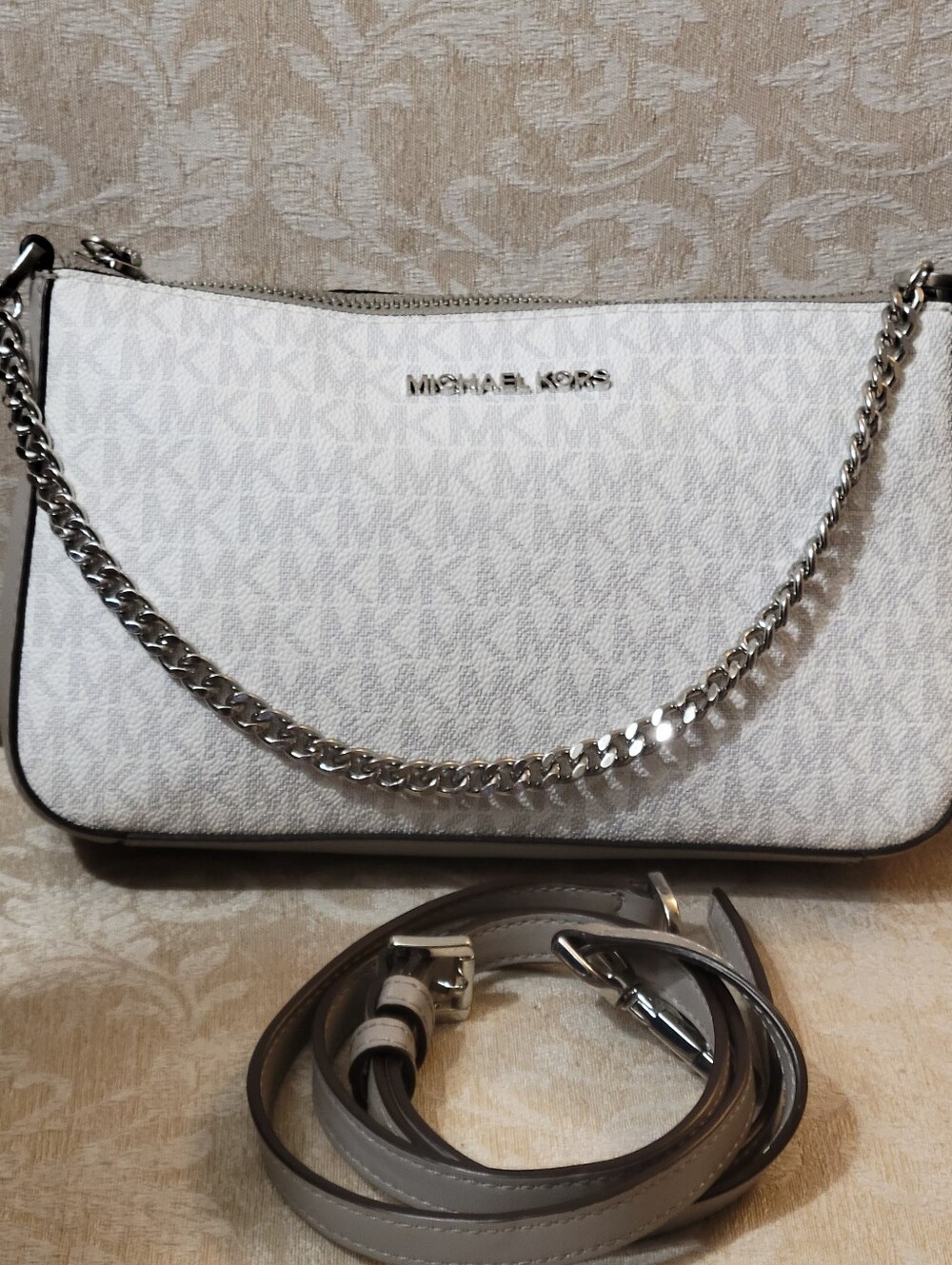 MICHAEL KORS JET SET TRAVEL MEDIUM ZIP POUCHETTE CROSSBODY BAG EUC